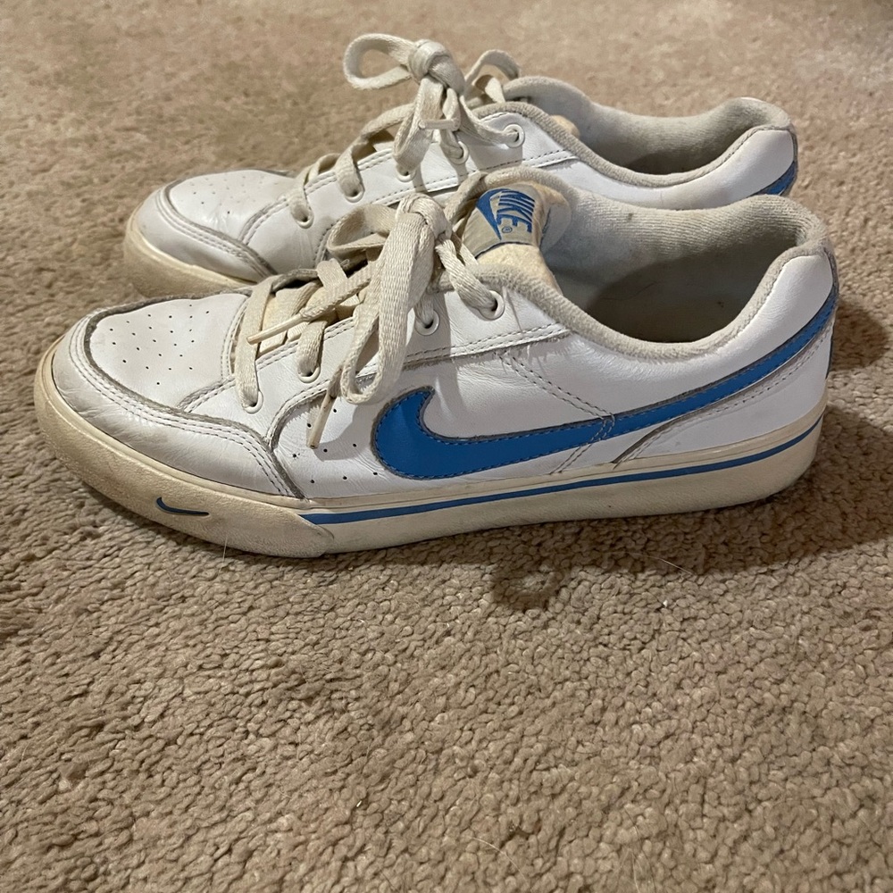 Nike White Blue Vintage Sneakers